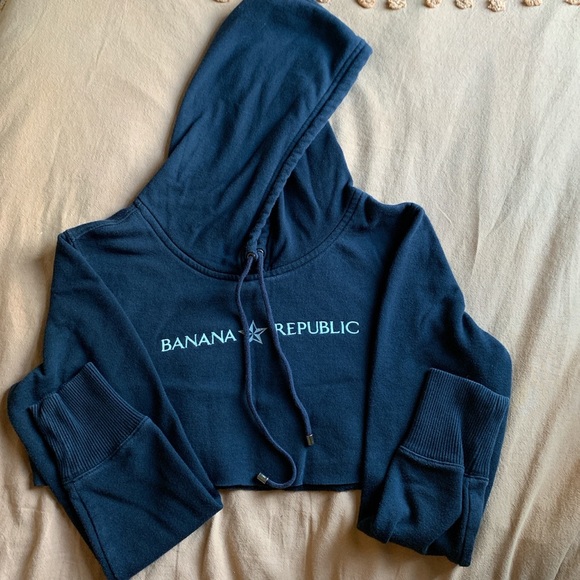 Banana Republic Tops - Cropped hoodie